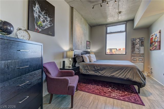 353 East Bonneville Avenue 727, Las Vegas, NV 89101