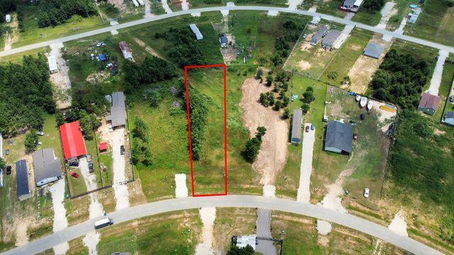 882 Road 5606, Cleveland, TX 77327