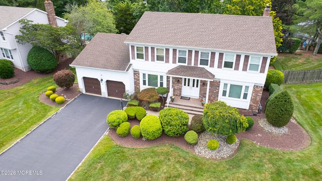 20 Cooperhawk Drive, Manalapan, NJ 07726
