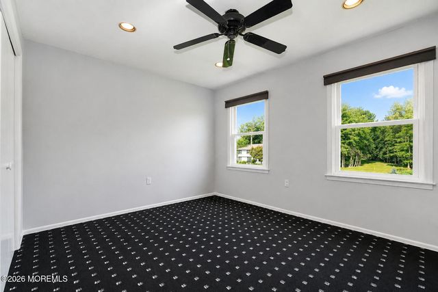 20 Cooperhawk Drive, Manalapan, NJ 07726