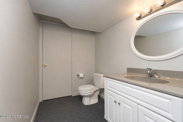 20 Cooperhawk Drive, Manalapan, NJ 07726
