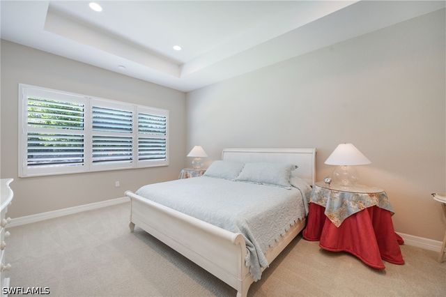 13736 Luna DR, Naples, FL 34109