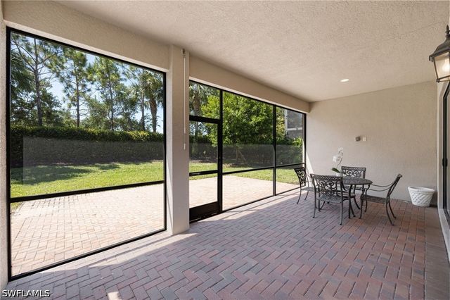 13736 Luna DR, Naples, FL 34109