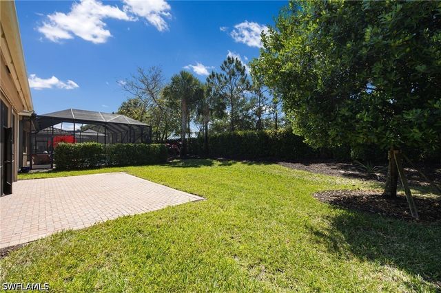 13736 Luna DR, Naples, FL 34109