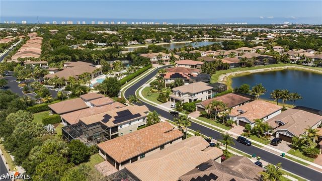13736 Luna DR, Naples, FL 34109