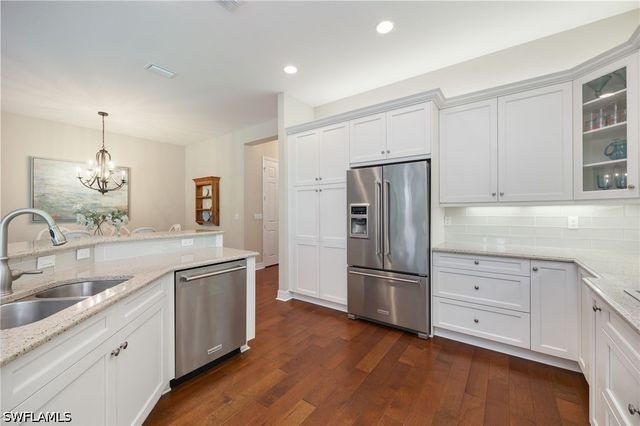 13736 Luna DR, Naples, FL 34109