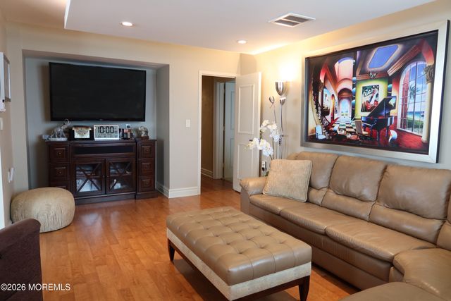 717 Ocean Avenue N 810, Long Branch, NJ 07740