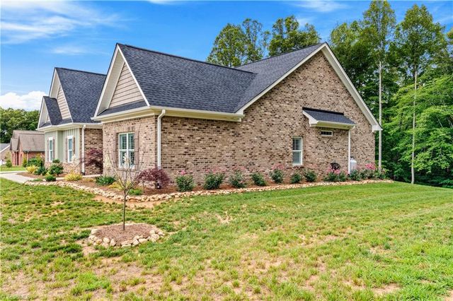 1070 Nauvoo Ridge Drive, Tobaccoville, NC 27050