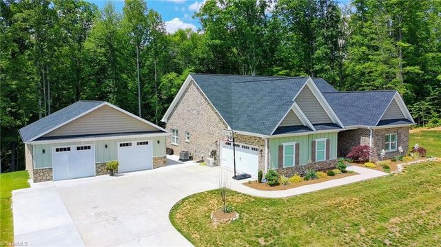 1070 Nauvoo Ridge Drive, Tobaccoville, NC 27050