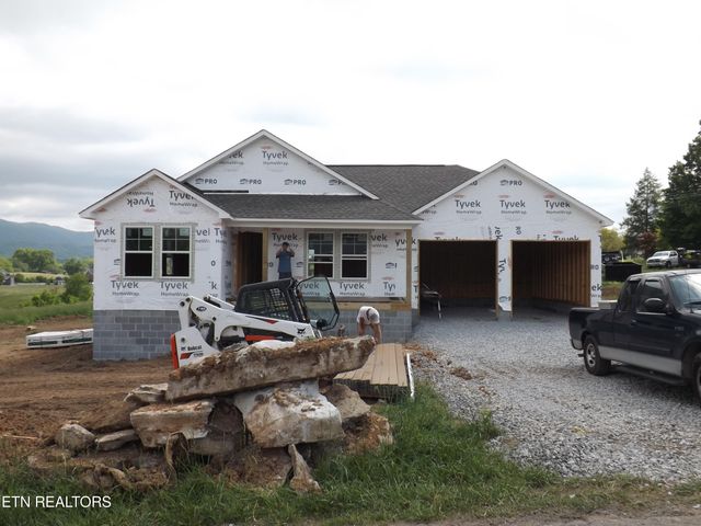 128 Nevils St, Harrogate, TN 37752