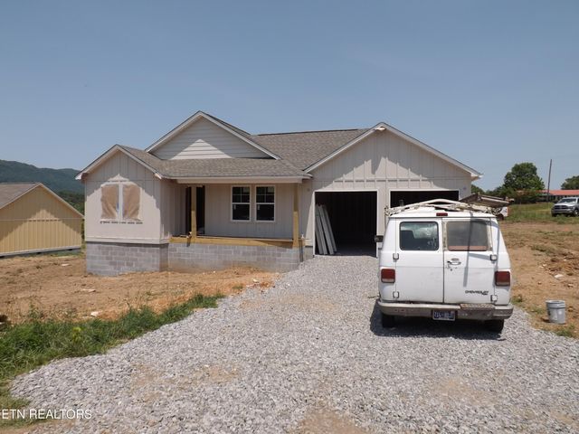 128 Nevils St, Harrogate, TN 37752