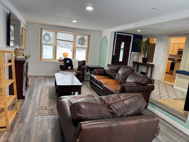 3470 Snouffer Road, Columbus, OH 43235