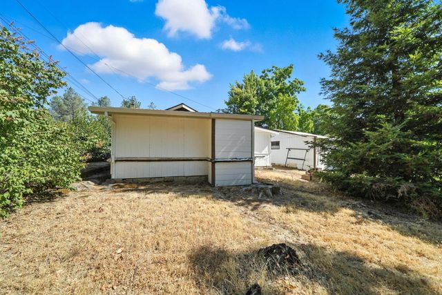 17789 Peterson Lane, Redding, CA 96003