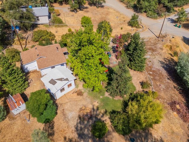 17789 Peterson Lane, Redding, CA 96003