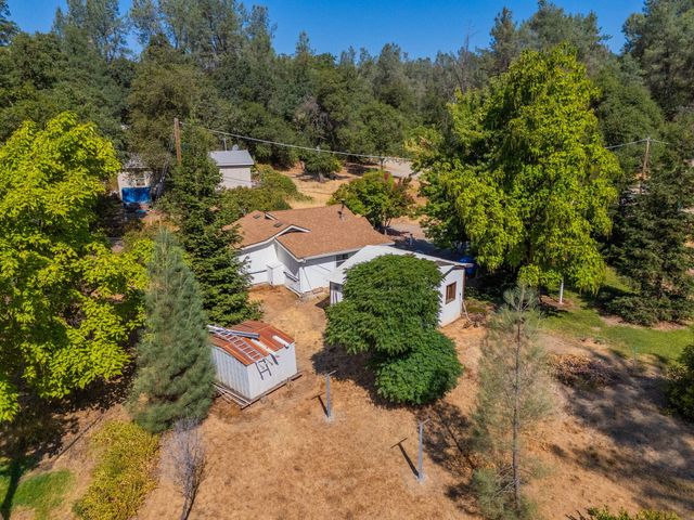 17789 Peterson Lane, Redding, CA 96003
