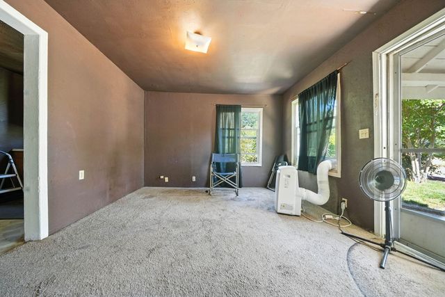 17789 Peterson Lane, Redding, CA 96003