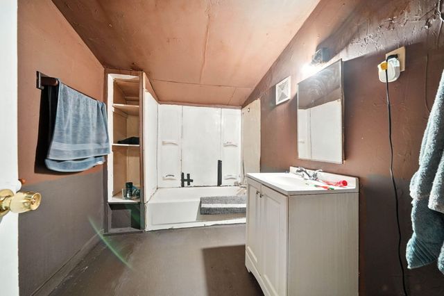 17789 Peterson Lane, Redding, CA 96003