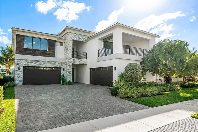 17100 Rainbow Falls Trail, Boca Raton, FL 33496