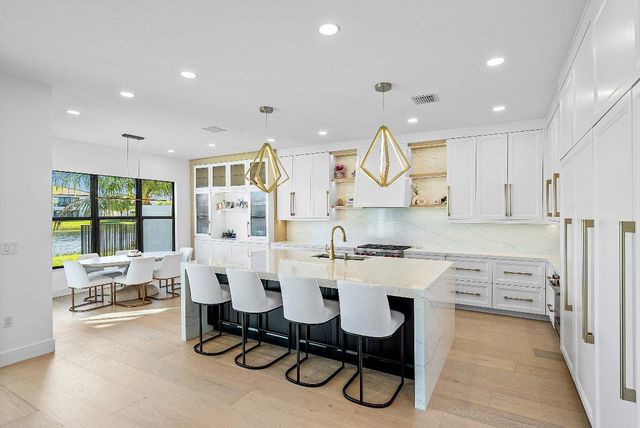 17100 Rainbow Falls Trail, Boca Raton, FL 33496