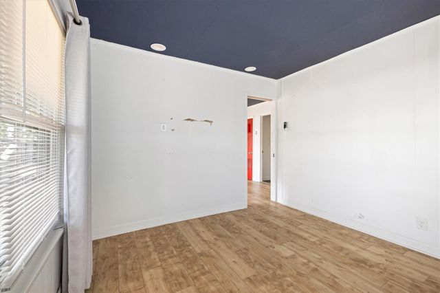 370 Ling Street, Hitchcock, TX 77563