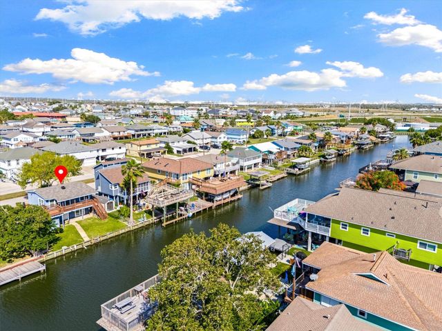 370 Ling Street, Hitchcock, TX 77563