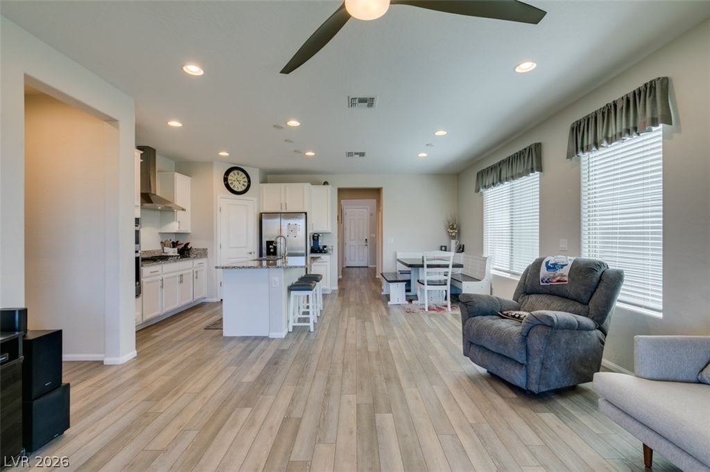 8977 Sweet Chestnut Lane, Las Vegas, NV 89178 — photo 4