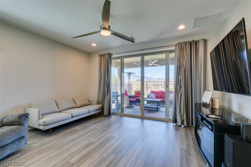 8977 Sweet Chestnut Lane, Las Vegas, NV 89178 — photo 5