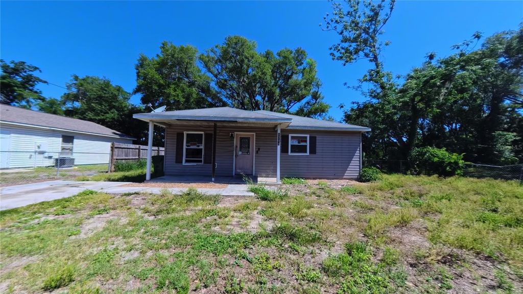 1704 CENTER STREET, Leesburg, FL 34748