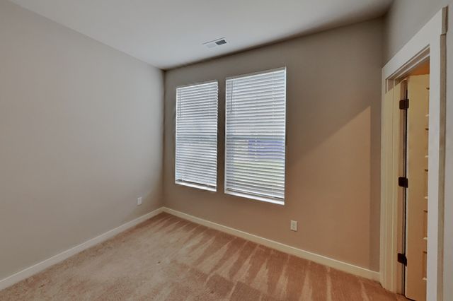 361 Park Glen Dr, Mount Juliet, TN 37122