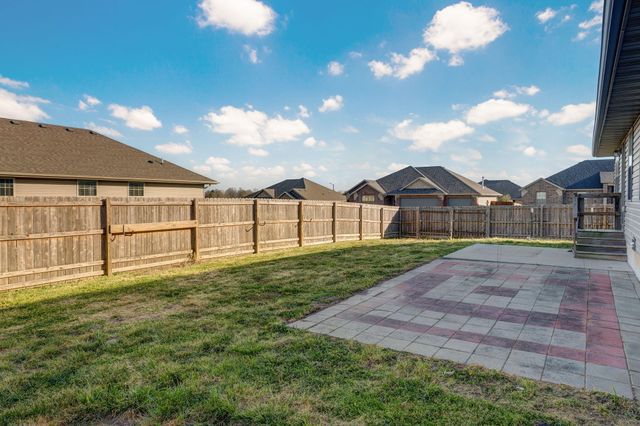 1180 N Cardinal Avenue, Republic, MO 65738