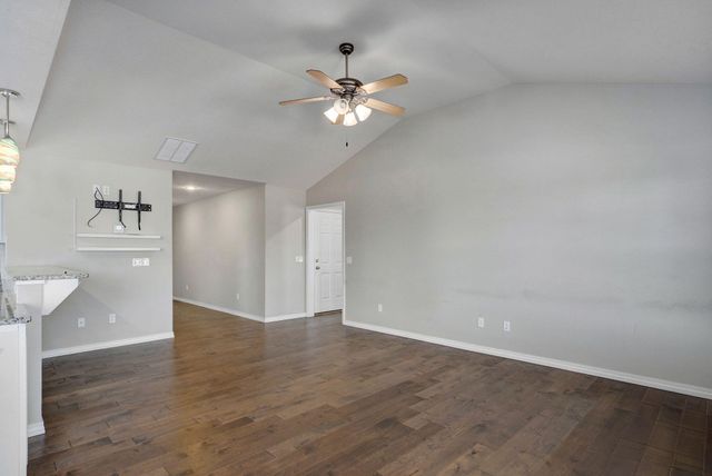 1180 N Cardinal Avenue, Republic, MO 65738