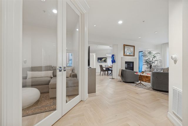 8616 Turtle Creek Boulevard 214, Dallas, TX 75225