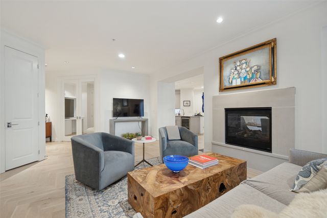 8616 Turtle Creek Boulevard 214, Dallas, TX 75225