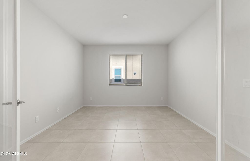 8046 W MOCKINGBIRD Way, Florence, AZ 85132 — photo 5