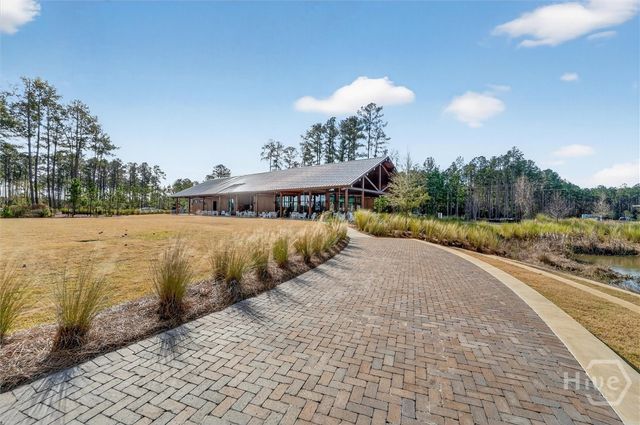 742 Longleaf Drive, Richmond Hill, GA 31324