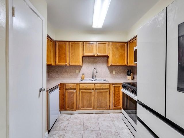7234 Colima Drive, Houston, TX 77083