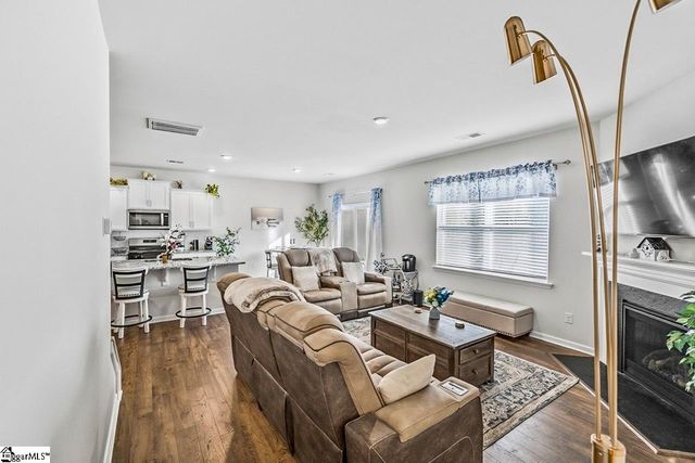 80 Oak Edge Lane, Greer, SC 29651