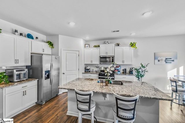 80 Oak Edge Lane, Greer, SC 29651