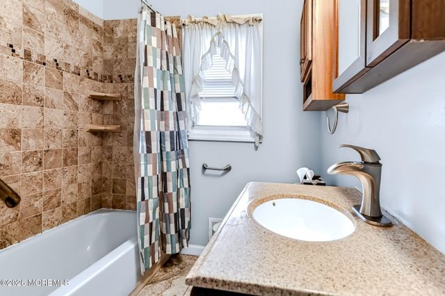 101 5th Street, Hazlet, NJ 07734