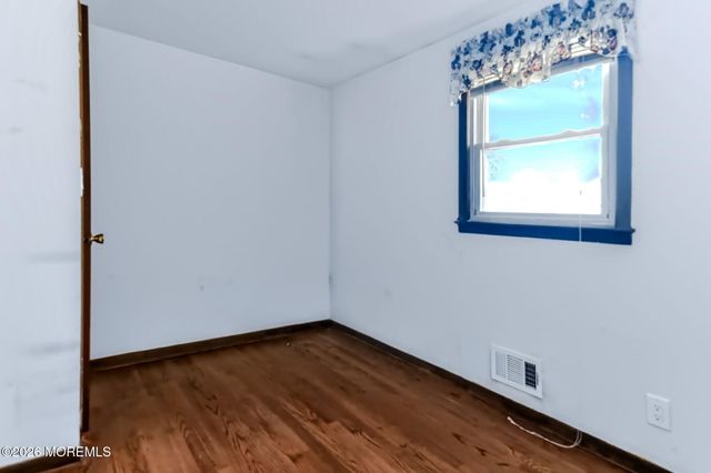 101 5th Street, Hazlet, NJ 07734