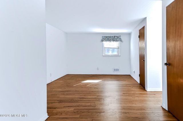 101 5th Street, Hazlet, NJ 07734