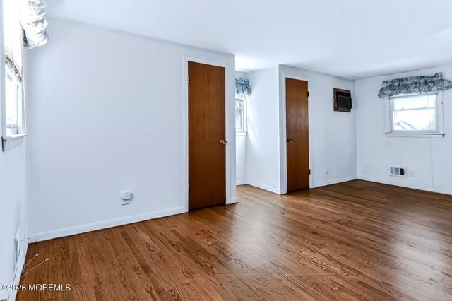 101 5th Street, Hazlet, NJ 07734