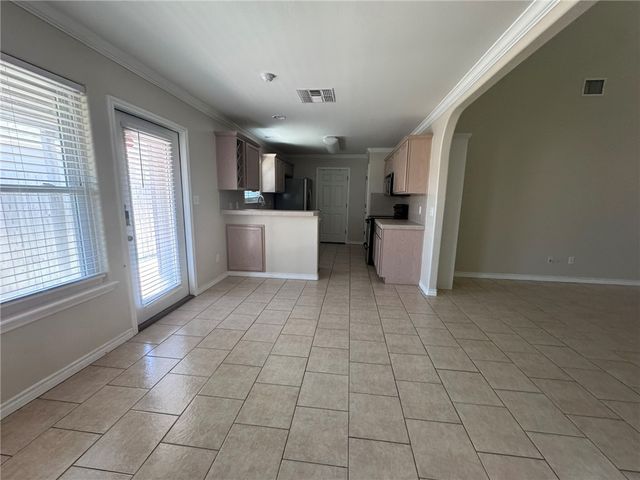 15649 Palmira Ave B, Corpus Christi, TX 78418