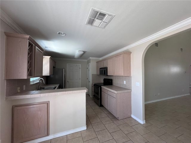 15649 Palmira Ave B, Corpus Christi, TX 78418