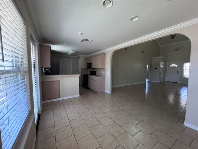15649 Palmira Ave B, Corpus Christi, TX 78418