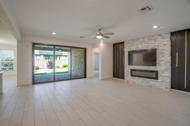 5616 Monrovia LN, Pflugerville, TX 78660