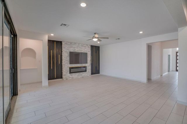 5616 Monrovia LN, Pflugerville, TX 78660