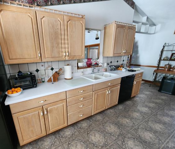 95 Ada Lane, Seaman, OH 45679