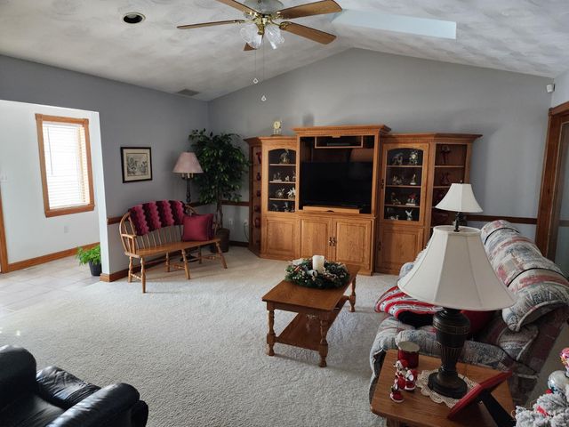 95 Ada Lane, Seaman, OH 45679