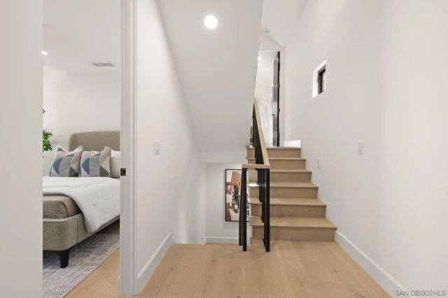 1075 Opal St, San Diego, CA 92109